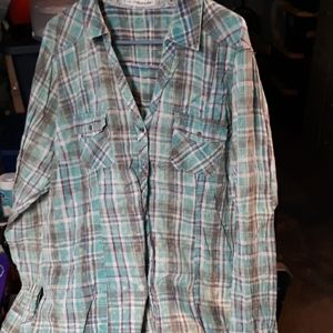 Womens plaid long sleeve shirt